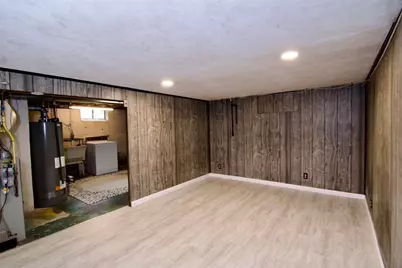 878 Berkshire Ave, Springfield, MA 01151 - Photo 25
