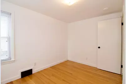 878 Berkshire Ave, Springfield, MA 01151 - Photo 21