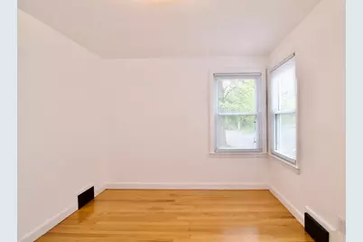 878 Berkshire Ave, Springfield, MA 01151 - Photo 23