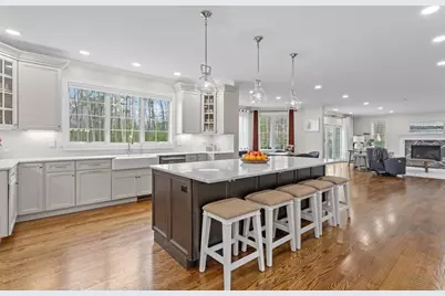 14 Charles St, North Reading, MA 01864 - Photo 13