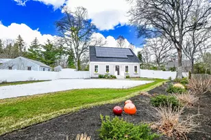 92 Rainbow Ave, Falmouth, MA 02536 - Photo 3