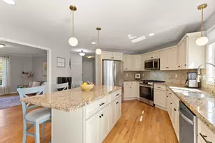 16 Pine St, Easton, MA 02375 - Photo 7