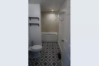 27 Shaw St, Lowell, MA 01851 - Photo 9