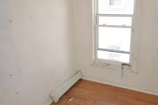 27 Shaw St, Lowell, MA 01851 - Photo 27