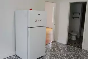 27 Shaw St, Lowell, MA 01851 - Photo 5