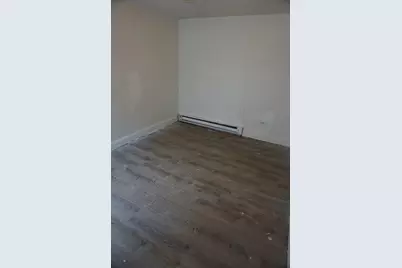 27 Shaw St, Lowell, MA 01851 - Photo 19