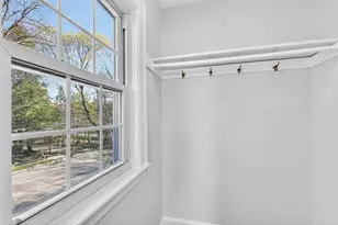 19 Myles Standish Rd, Boston, MA 02132 - Photo 25
