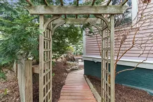 2 Potter Park, Cambridge, MA 02138 - Photo 27