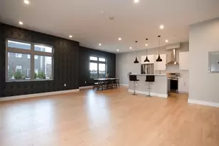 60 Cross St E, Somerville, MA 02145 - Photo 21
