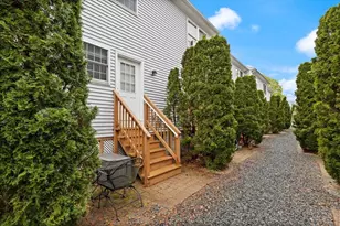13 Dexter St, North Attleboro, MA 02760 - Photo 17