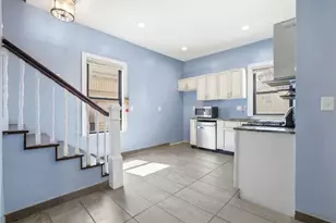 3 Laurel St, Boston, MA 02119 - Photo 13