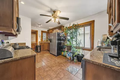 69 Glendale St, Boston, MA 02125 - Photo 15