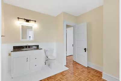 24 Hiawatha St, Springfield, MA 01108 - Photo 13
