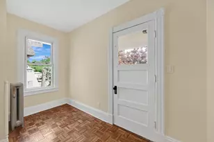 24 Hiawatha St, Springfield, MA 01108 - Photo 17