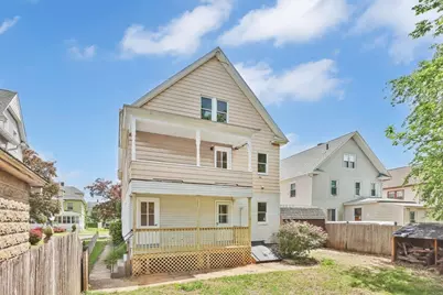 24 Hiawatha St, Springfield, MA 01108 - Photo 5