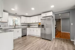 201 Southwick St, Agawam, MA 01030 - Photo 7