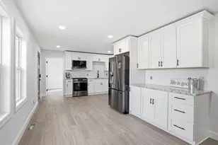 357 Wareham St, Middleborough, MA 02346 - Photo 5
