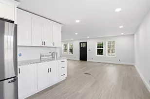 357 Wareham St, Middleborough, MA 02346 - Photo 9