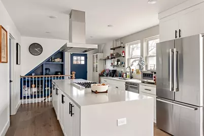 62 Governor Winthrop Rd #1, Somerville, MA 02145 - Photo 7