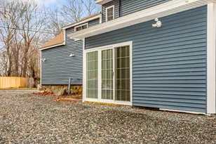101 Old Westport Rd, Dartmouth, MA 02747 - Photo 7
