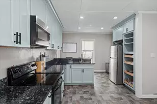 40 Duxbury Rd, Worcester, MA 01605 - Photo 11
