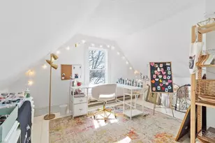 10 Lake View Pl, Lynn, MA 01904 - Photo 21
