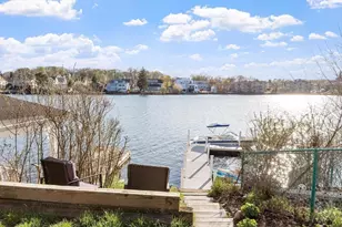 10 Lake View Pl, Lynn, MA 01904 - Photo 25