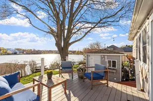 10 Lake View Pl, Lynn, MA 01904 - Photo 23