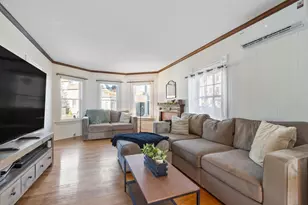 10 Lake View Pl, Lynn, MA 01904 - Photo 3