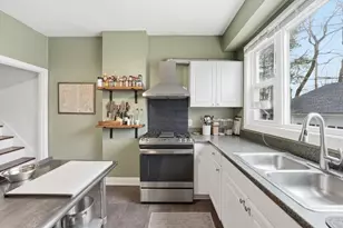 8 Westland St, Worcester, MA 01602 - Photo 11
