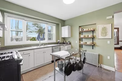 8 Westland St, Worcester, MA 01602 - Photo 9