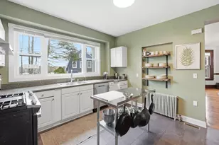 8 Westland St, Worcester, MA 01602 - Photo 9