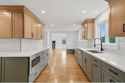 105 Stafford Road, Lowell, MA 01852 - Photo 7