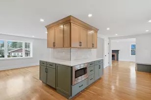 105 Stafford Rd, Lowell, MA 01852 - Photo 9