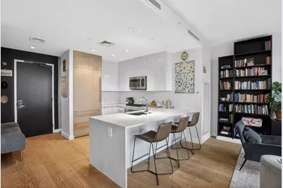 188 Brookline Ave #19B, Boston, MA 02215 - Photo 1