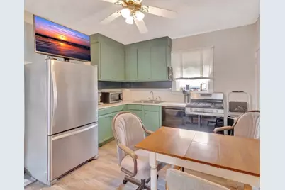11-13 Horace St, Malden, MA 02148 - Photo 15