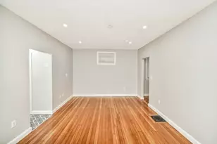 109 Walnut St, Somerville, MA 02145 - Photo 9