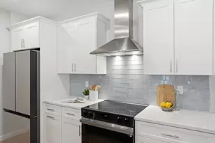 267 Old Colony, Boston, MA 02127 - Photo 5