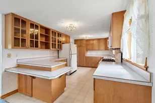 37 Tower Farm Rd, Billerica, MA 01821 - Photo 9