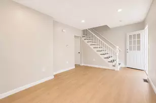8 Lawton Pl, Waltham, MA 02453 - Photo 3