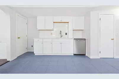 16 Patterson St, Boston, MA 02124 - Photo 5
