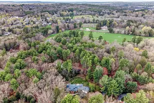 8 Buttercup Ln, Dover, MA 02030 - Photo 5