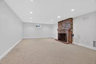 8 Buttercup Ln, Dover, MA 02030 - Photo 33