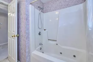 70 Harrington Rd, Framingham, MA 01701 - Photo 19