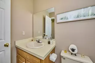 70 Harrington Rd, Framingham, MA 01701 - Photo 15