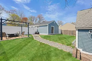 132 Sumner St, North Attleboro, MA 02760 - Photo 37