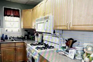 10 Viall St, New Bedford, MA 02744 - Photo 17