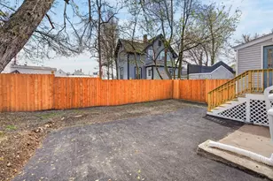 8 Hammatt St, Ipswich, MA 01938 - Photo 27