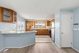 46 Louie Ln, Raynham, MA 02767 - Photo 11
