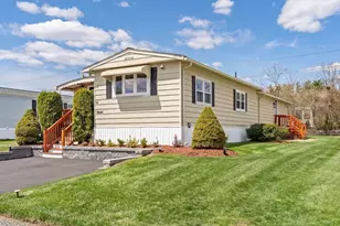 46 Louie Ln, Raynham, MA 02767 - Photo 5